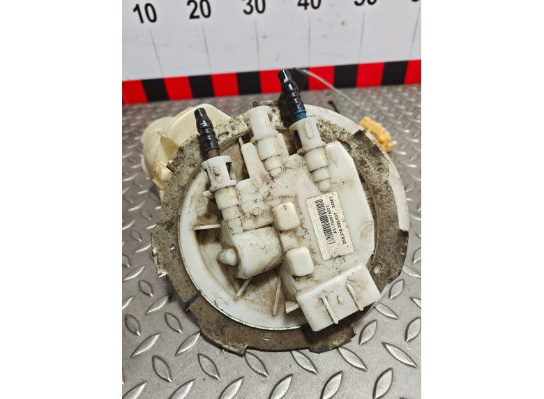 Насос топливный к Opel Vectra, 2005г.