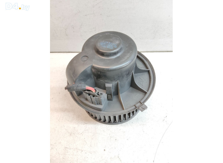 Моторчик печки к Seat Alhambra 2003 г.