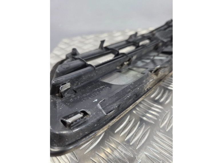 Решетка радиатора к Opel Meriva, 2006г.