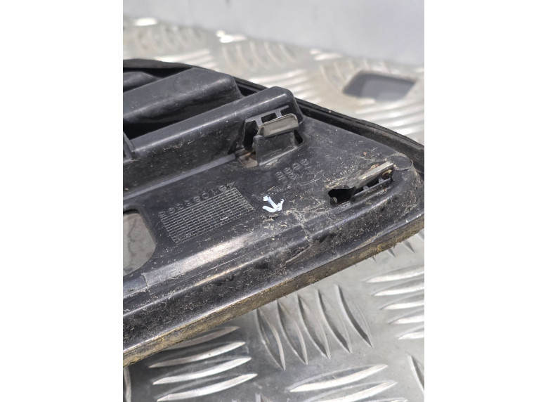 Решетка радиатора к Opel Meriva, 2006г.