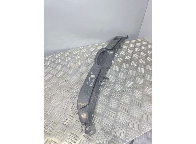 Решетка радиатора к Ford Fiesta, 2010г.