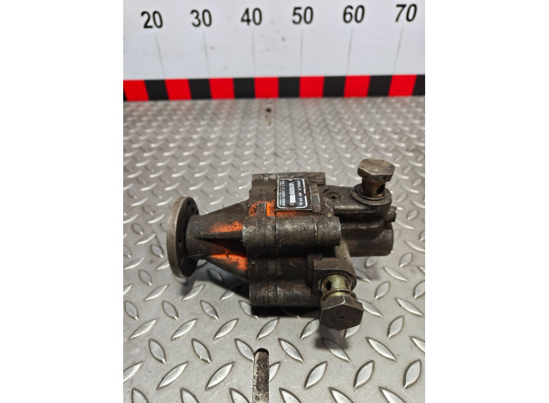 Насос гидроусилителя руля к Audi 90, 1991г.