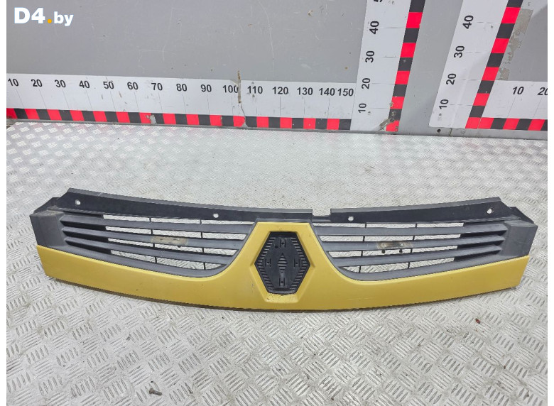 Решетка радиатора к Renault Master 2007 г.