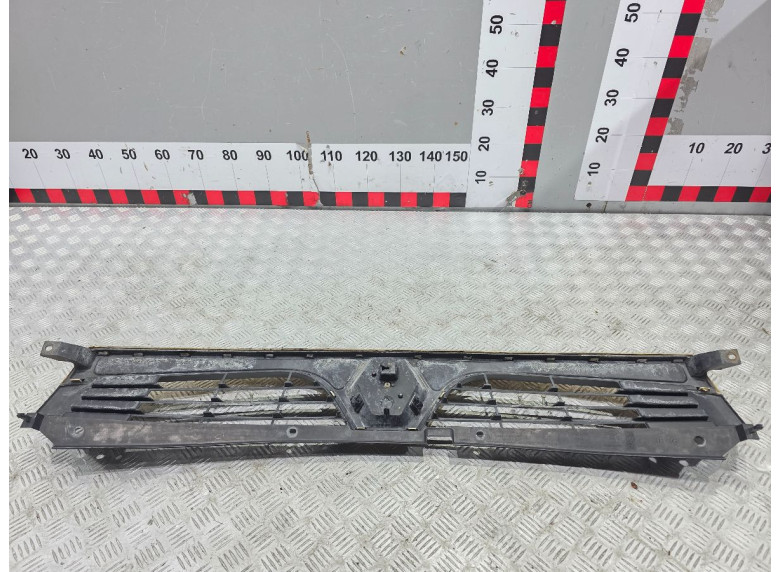 Решетка радиатора к Renault Master, 2007г.