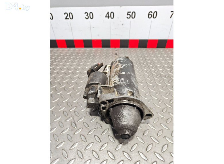 Стартер к Volkswagen Passat 2000 г.