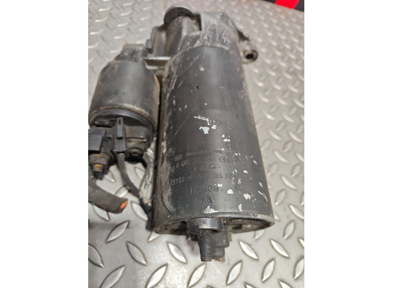 Стартер к Volkswagen Passat, 2000г.