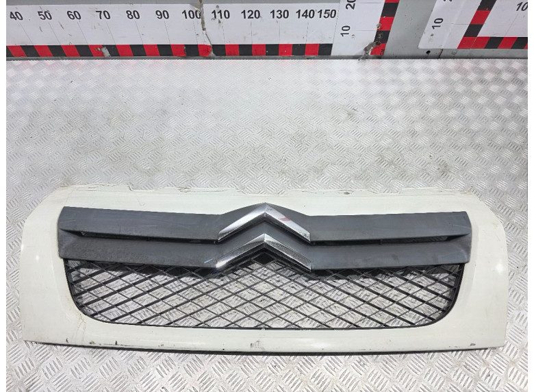 Решетка радиатора к Citroen Jumper, 2008г.