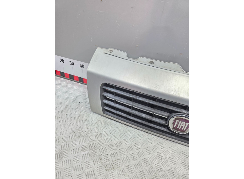 Решетка радиатора к Fiat Ducato, 2008г.