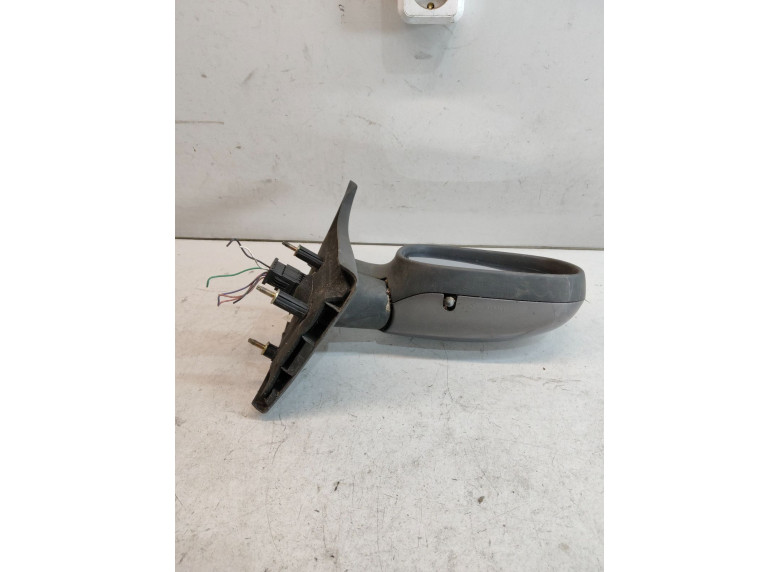 Зеркало наружное правое к Renault Scenic, 2002г.