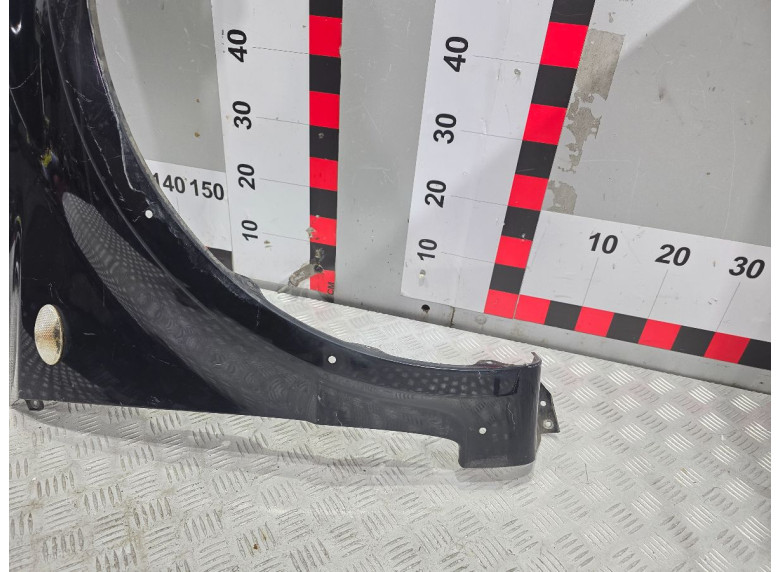 Крыло переднее правое к Suzuki SX4, 2008г.