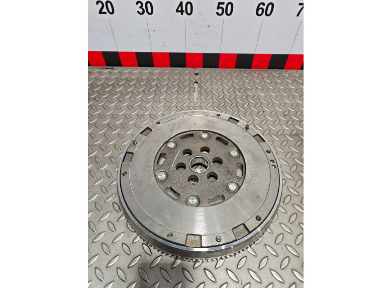 Маховик к Peugeot 308, 2023г.