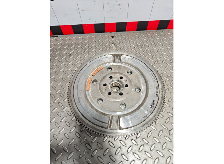 Маховик к Peugeot 308, 2023г.