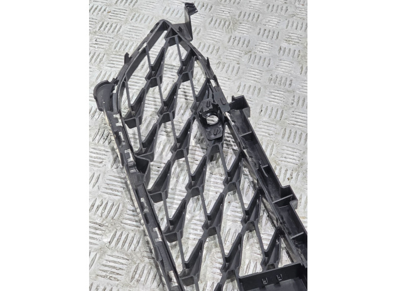 Заглушка (решетка) в бампер передний к Cupra Born, 2023г.