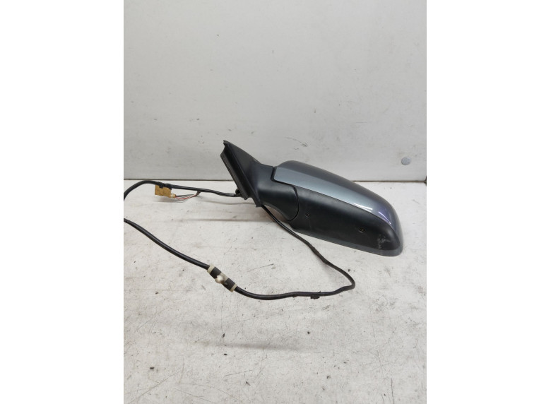 Зеркало наружное левое к Audi A4, 2001г.