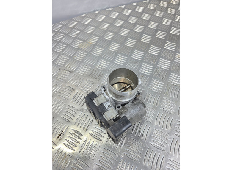 Заслонка дроссельная к Volkswagen Passat, 2010г.