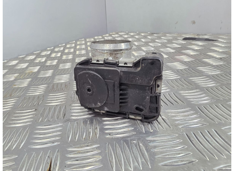 Заслонка дроссельная к Volkswagen Passat, 2010г.