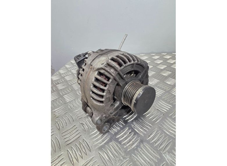 Генератор к Volkswagen Passat, 2010г.