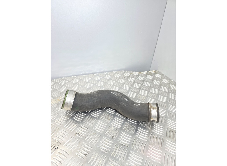 Патрубок интеркулера к Volkswagen Passat, 2010г.