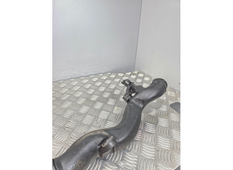 Патрубок интеркулера к Volkswagen Passat, 2010г.