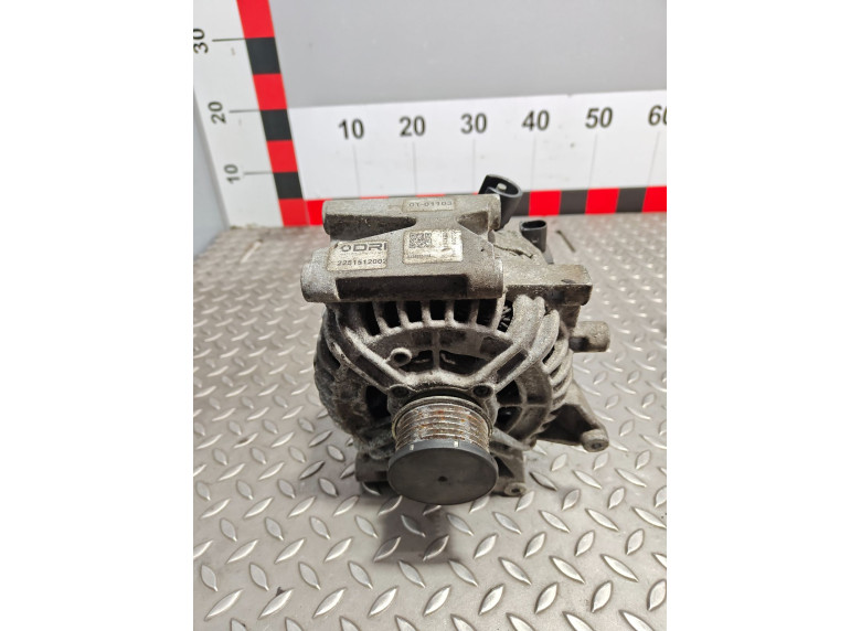 Генератор к Mercedes C W203, 2005г.