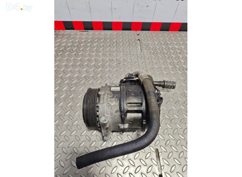 Компрессор кондиционера к Mercedes CW203 2005 г.