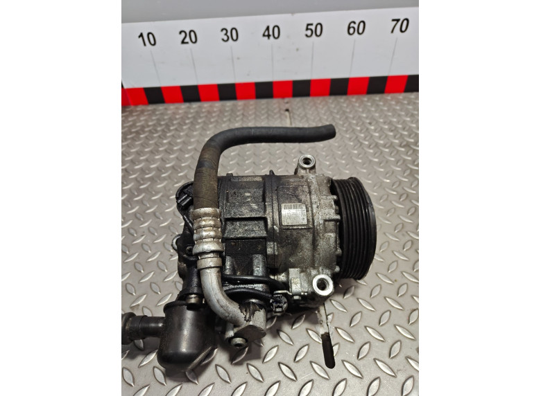 Компрессор кондиционера к Mercedes C W203, 2005г.