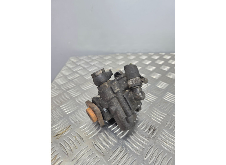 Насос гидроусилителя руля к Volkswagen Passat, 1998г.