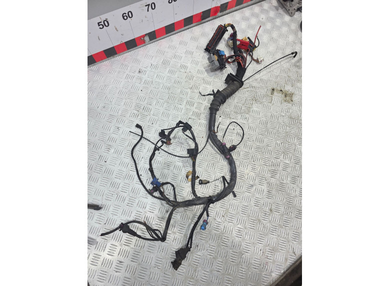 Проводка двигателя к Audi A4, 1998г.