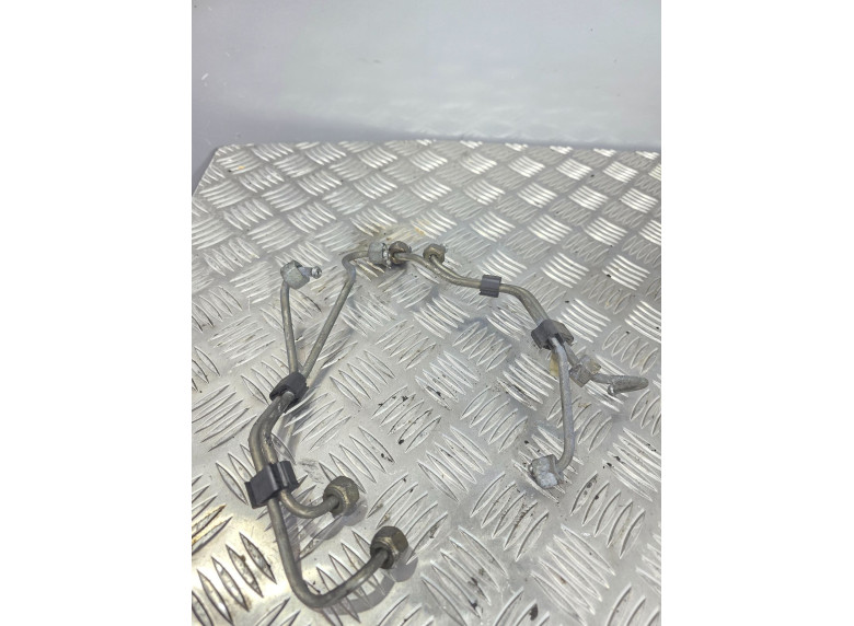 Трубка топливная к Audi A4, 1998г.