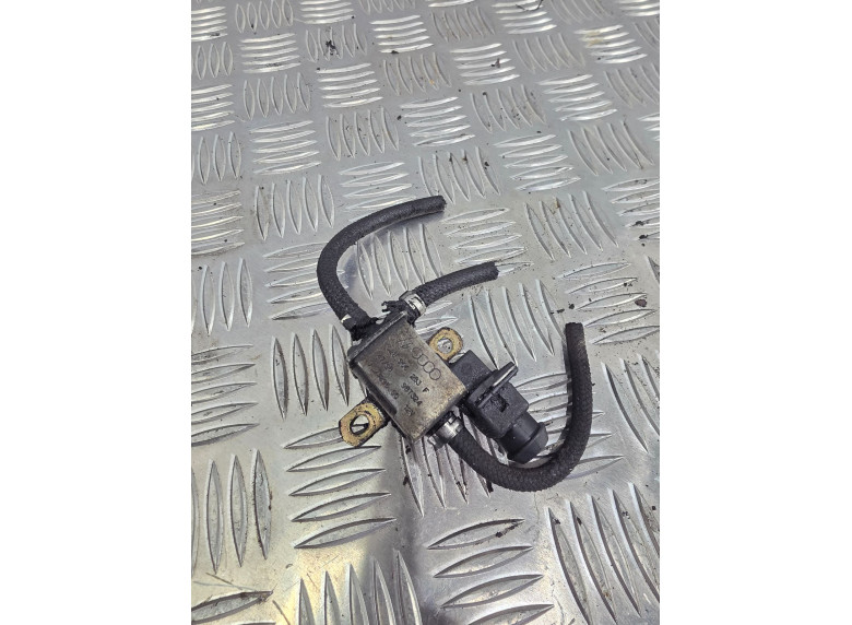 Клапан электромагнитный к Audi A4, 1998г.