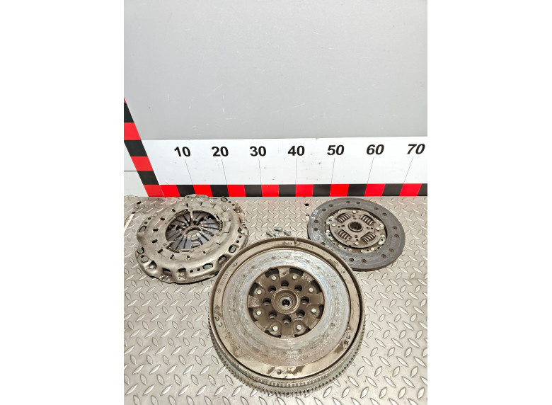 Комплект сцепления к Mercedes Vito W639, 2006г.