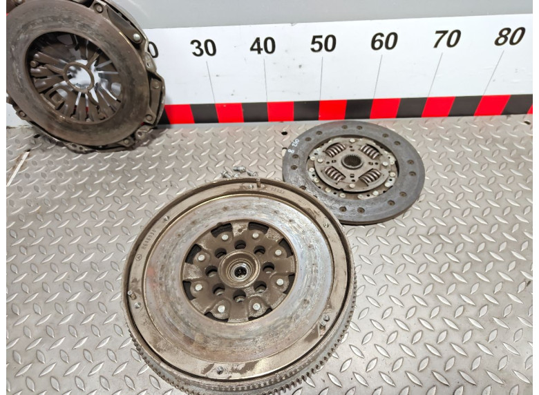 Комплект сцепления к Mercedes Vito W639, 2006г.