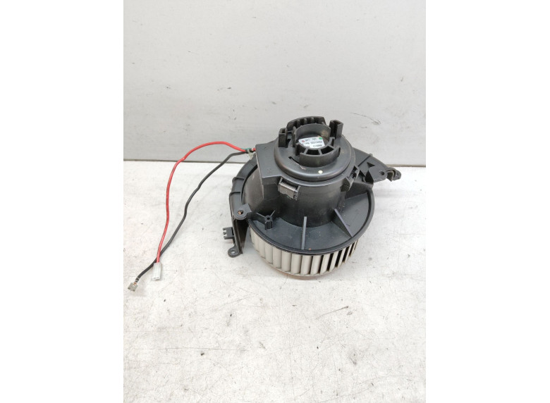 Моторчик печки к Opel Astra, 2008г.