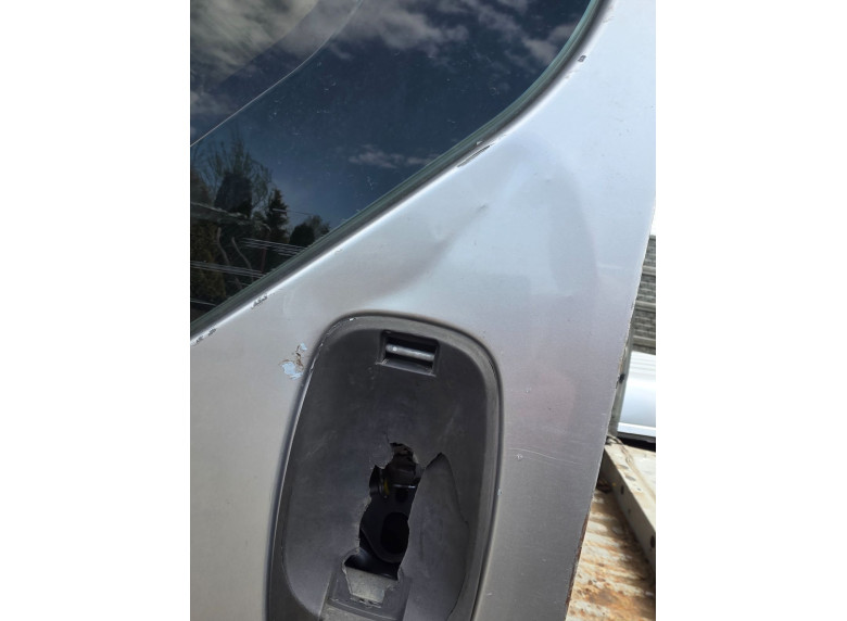 Дверь сдвижная правая к Renault Trafic, 2004г.