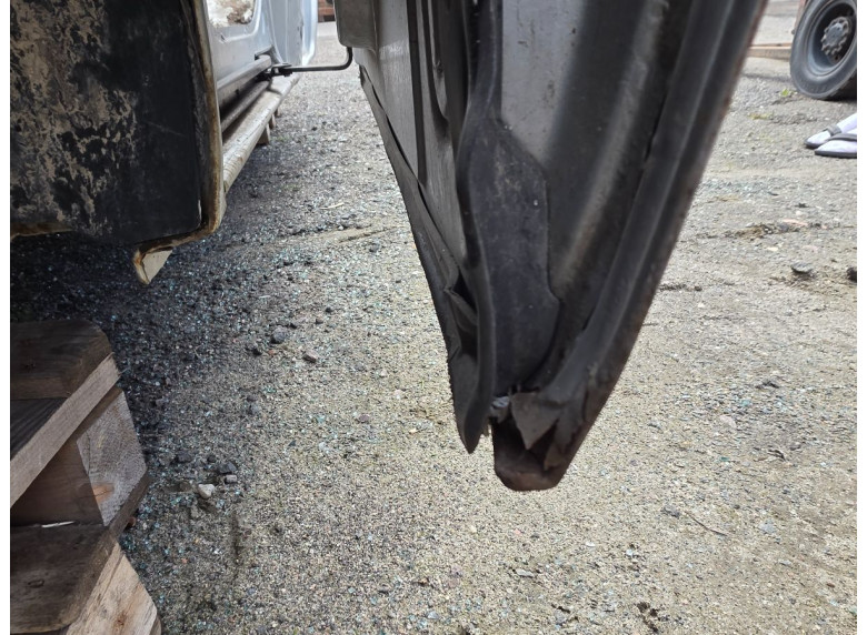 Дверь сдвижная правая к Renault Trafic, 2004г.