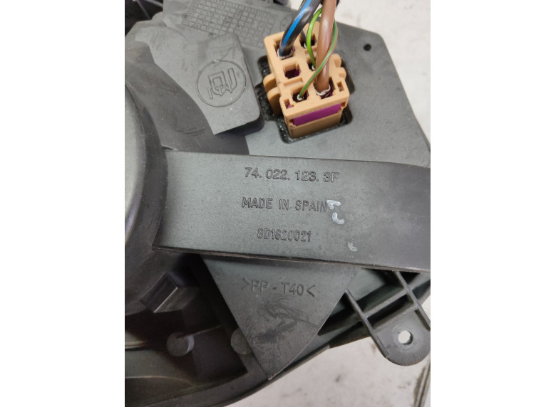 Моторчик печки к Volkswagen Passat, 2001г.