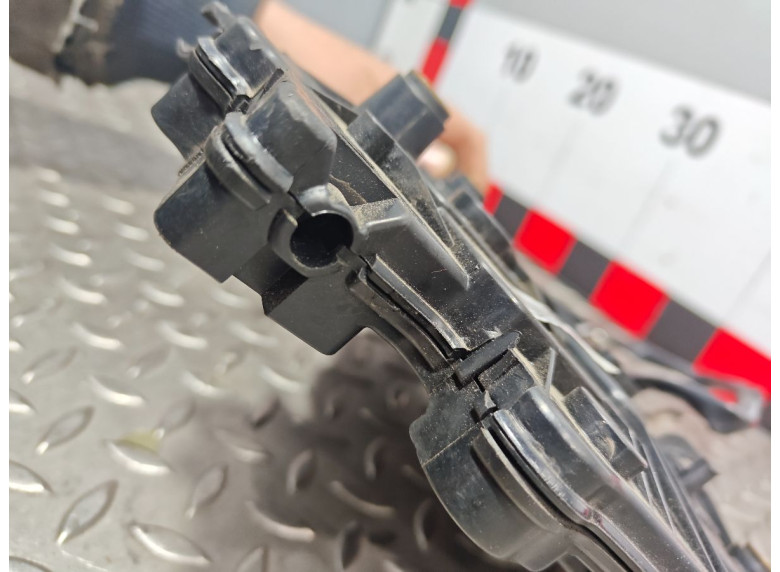 Замок двери сдвижной к Volkswagen Transporter, 2010г.