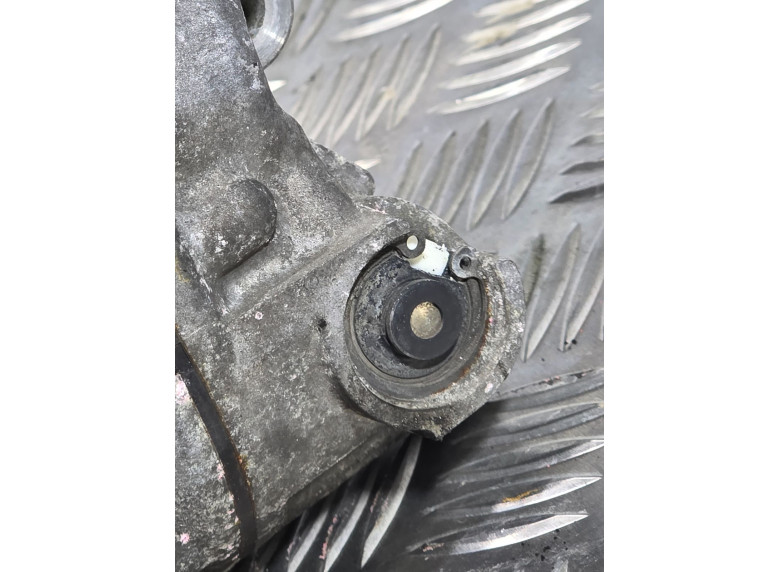 Компрессор кондиционера к Volkswagen Golf, 2005г.