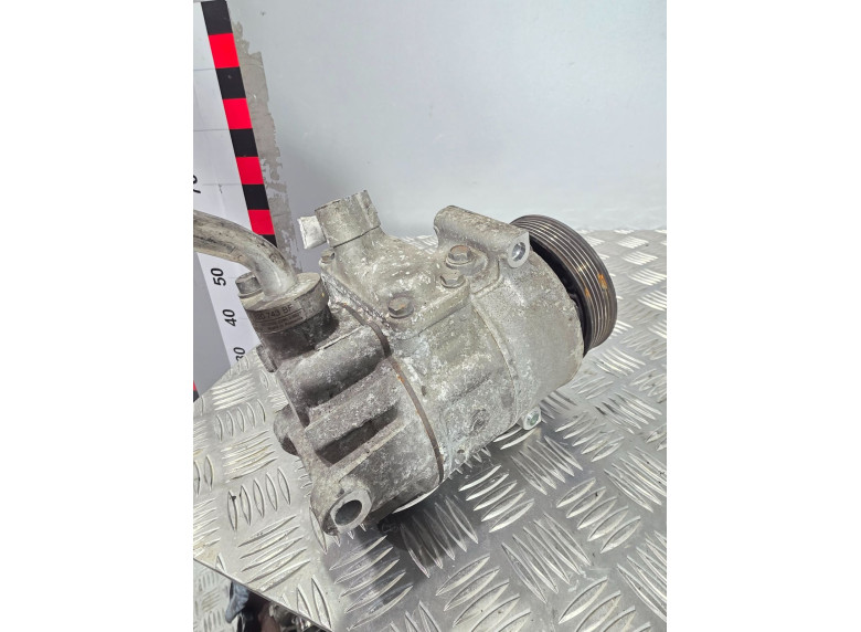 Компрессор кондиционера к Volkswagen Golf, 2005г.