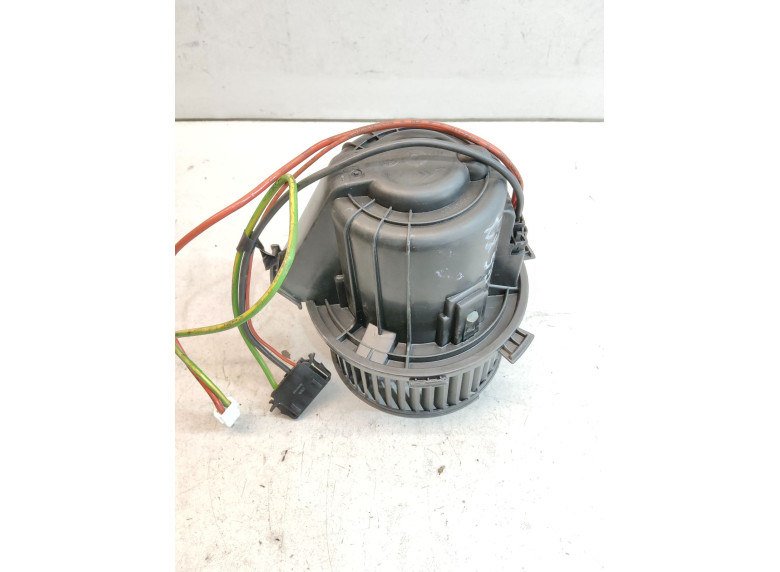 Моторчик печки к Citroen C5, 2010г.
