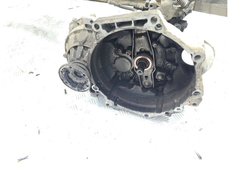 КПП механическая (МКПП) к Volkswagen Golf Plus, 2005г.