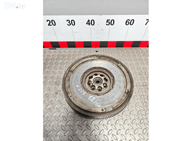 Маховик к Mercedes CW203 2003 г.