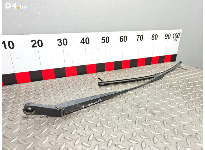 Щеткодержатель (поводок стеклоочистителя, дворник) к Opel Zafira 2007 г.