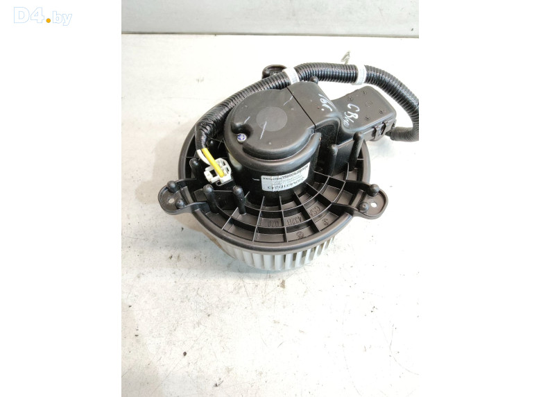 Моторчик печки к Suzuki Swift 2016 г.