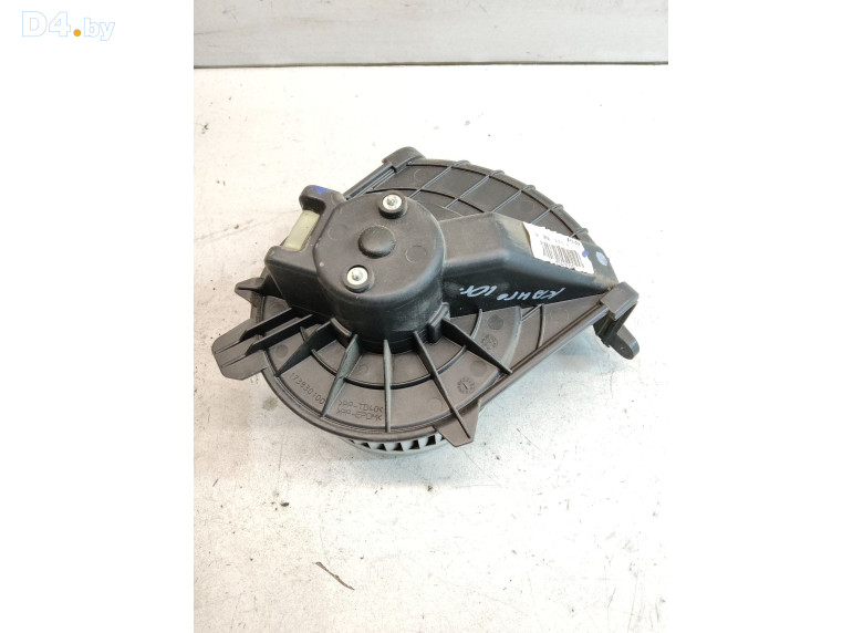 Моторчик печки к Renault Kangoo 2010 г.