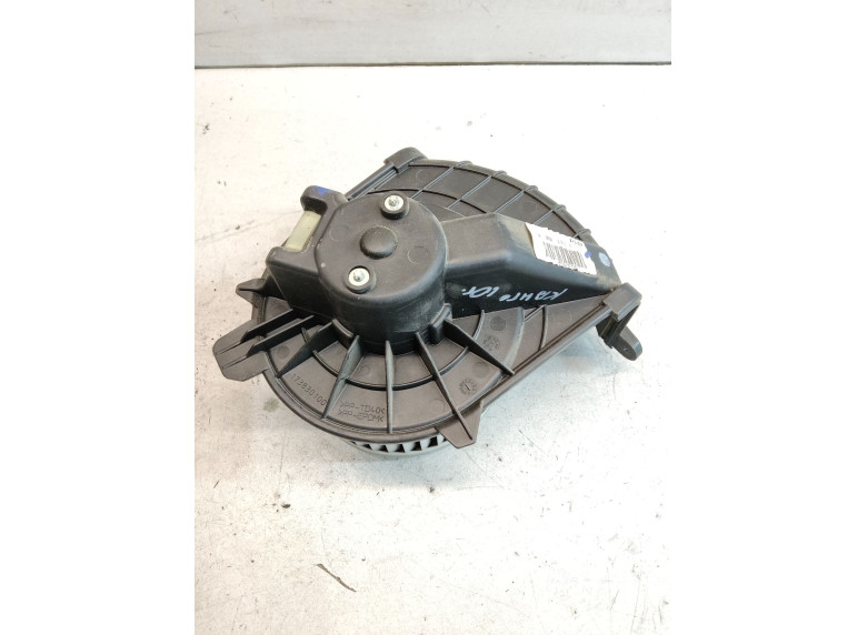 Моторчик печки к Renault Kangoo, 2010г.