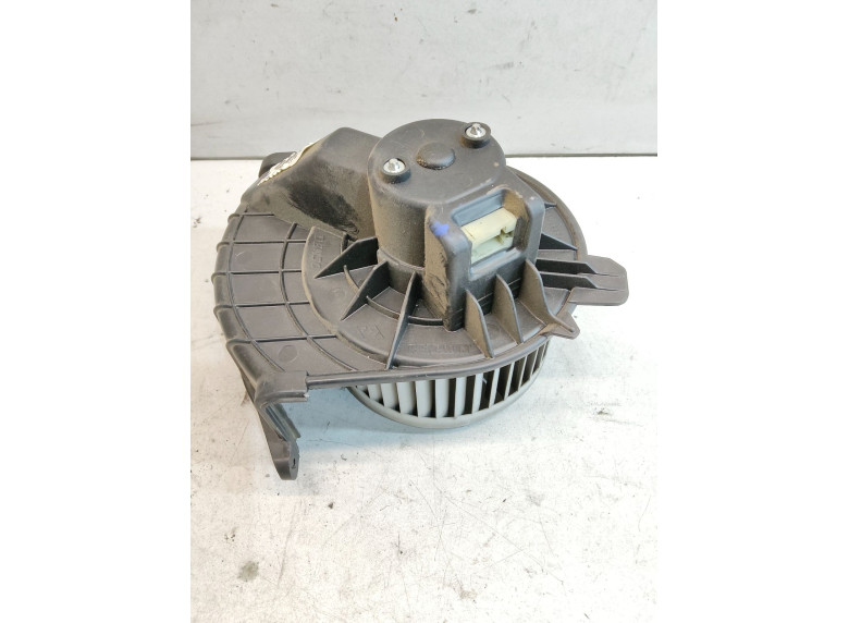 Моторчик печки к Renault Kangoo, 2010г.