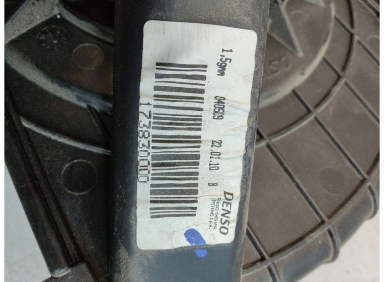 Моторчик печки к Renault Kangoo, 2010г.