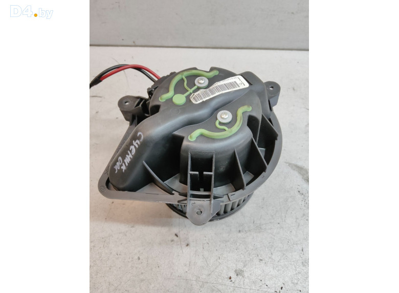 Моторчик печки к Renault Scenic 2000 г.