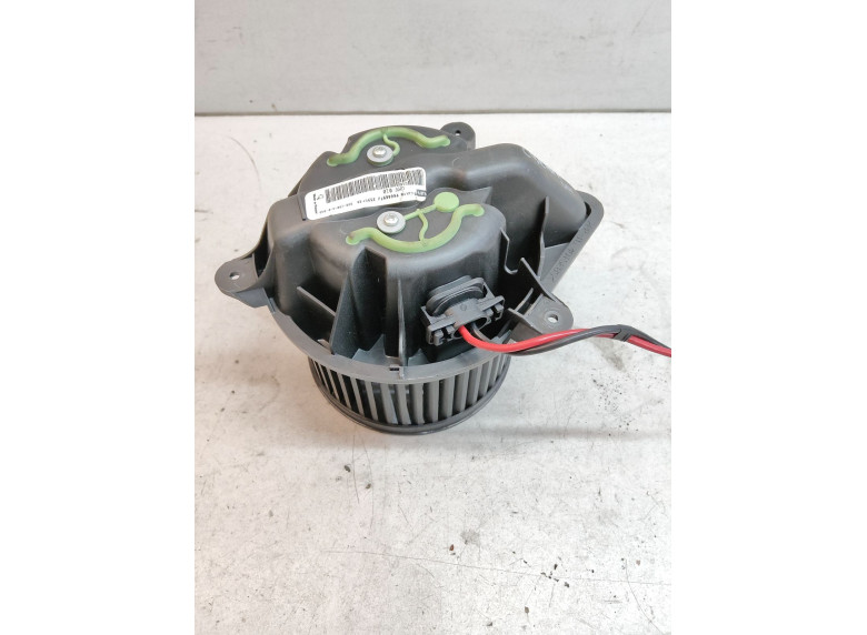 Моторчик печки к Renault Scenic, 2000г.